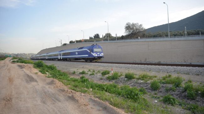 בלוק מבוקע -רכבת העמק