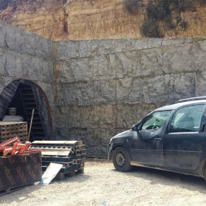 העתקת פני הסלע גומי פארק הגיבורים חיפה.קבלן מבצע פני סלע בנחל הגיבורים